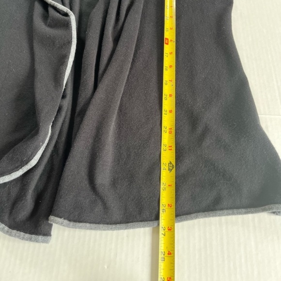 J.‎ McLaughlin Sz L Black Gray Cardigan Sweater Open Cascade Soft Knit - Picture 8 of 9